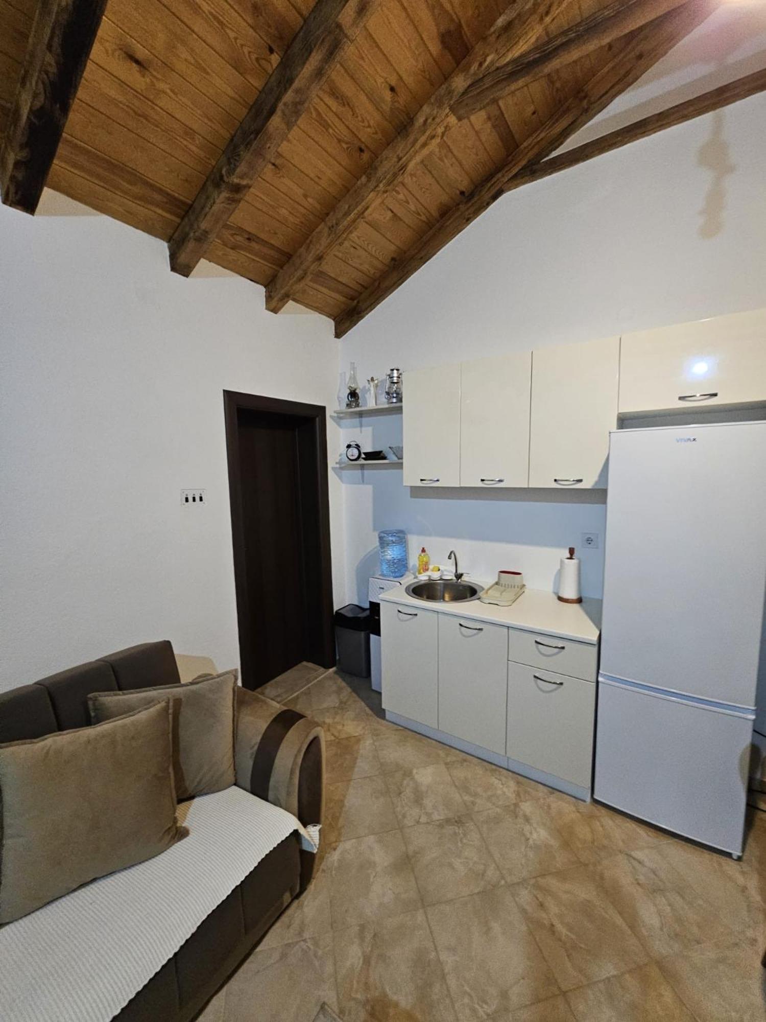 Lakeview Apartments Jolicic Virpazar Luaran gambar